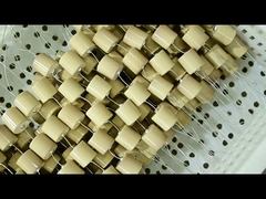 Circuitos que indican condensadores de línea en vivo para equipos de distribución de alta tensión