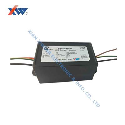 Buen precio Dispositivo de protección contra sobretensiones LED conectado en la serie LEDQZ5-440 / 10 BV2 disponible en línea